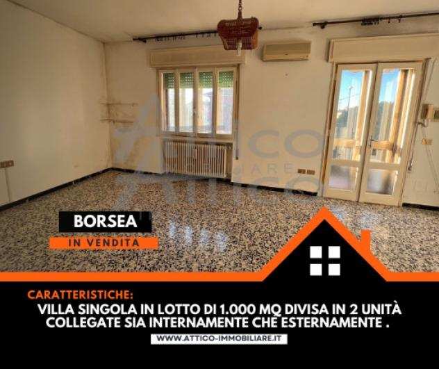 Villa di 250 msup2 con piugrave di 5 locali in vendita a Rovigo