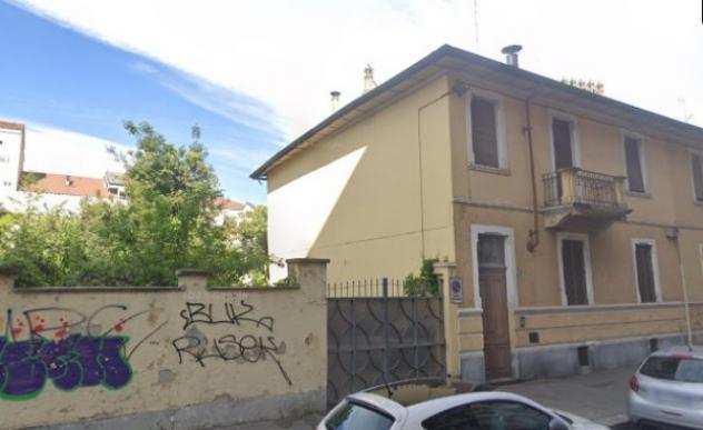 Villa di 291 msup2 con piugrave di 5 locali in vendita a Torino