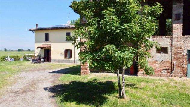 Villa di 313 msup2 con piugrave di 5 locali in vendita a Valsamoggia