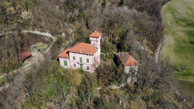 Villa di 400 msup2 con piugrave di 5 locali in vendita a Borghetto di Borbera