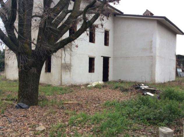 Villa di 800 msup2 in vendita a Castelfranco Emilia