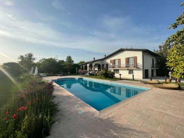 Villa in affitto a VITTORIA APUANA - Forte dei Marmi 200 mq Rif 1088501