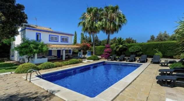 villa in affitto per soggiorni a Ibiza in spagna