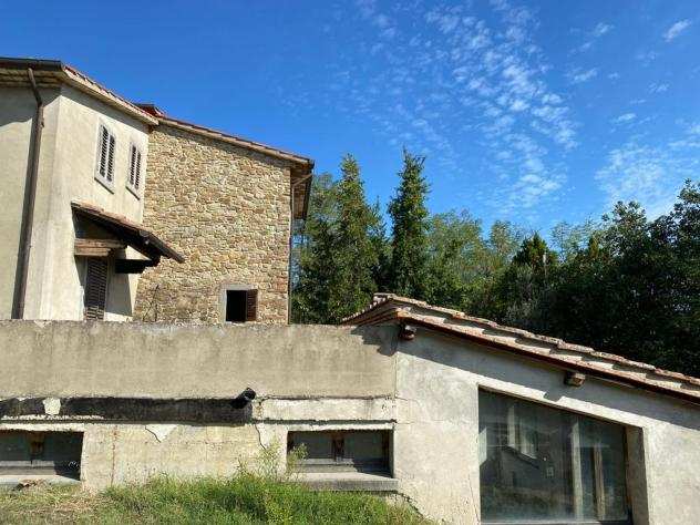 Villa in vendita a Arezzo 350 mq Rif 1084403