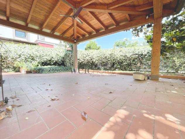 Villa in vendita a CAPALLE - Campi Bisenzio 230 mq Rif 1137830