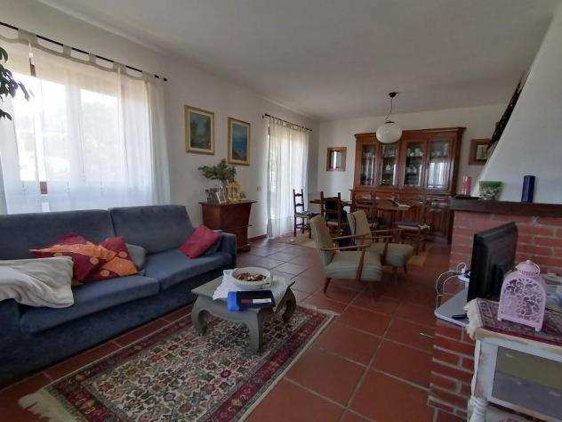 Villa in vendita a Carrara 200 mq Rif 966521