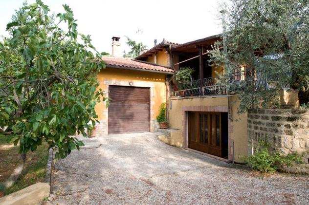 Villa in vendita a Castelnuovo Berardenga 320 mq Rif 915670