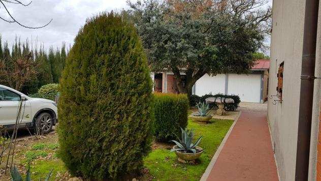 Villa in vendita a Castiglione Del Lago - 12 locali 330mq