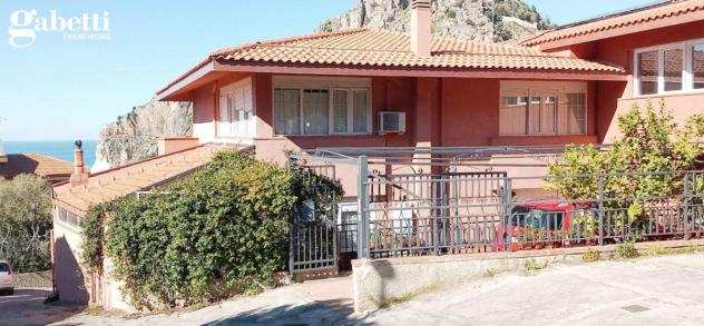Villa in vendita a Cefalu - 5 locali 176mq