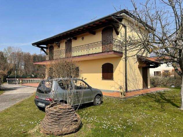 Villa in vendita a CERVAIOLO - Montignoso 230 mq Rif 1040056