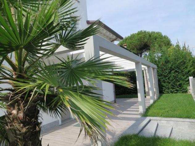 Villa in vendita a CINQUALE - Montignoso 240 mq Rif 451497