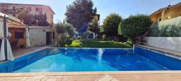 Villa in vendita a Colle di Val dElsa 370 mq Rif 1033913