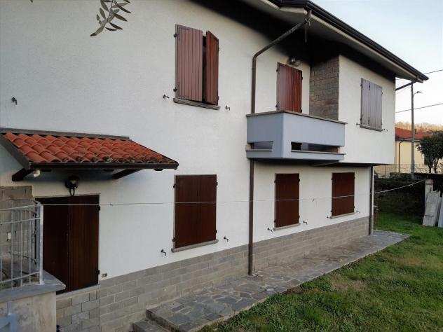 Villa in vendita a Filattiera 400 mq Rif 866865