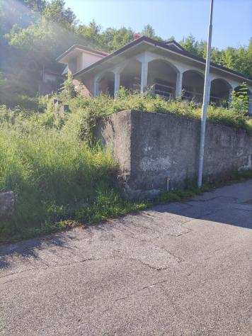 Villa in vendita a Fontia - Carrara 230 mq Rif 1068203