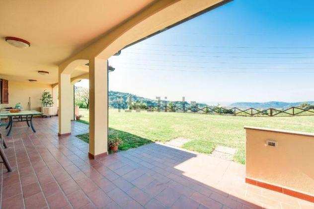 Villa in vendita a Fosdinovo 330 mq Rif 1067470