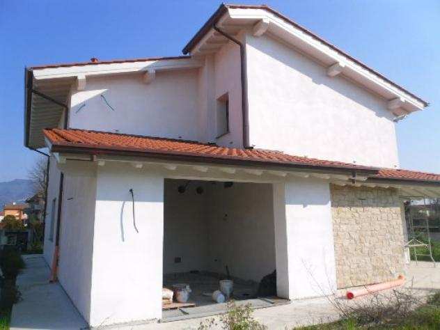 Villa in vendita a LAMMARI - Capannori 250 mq Rif vill lamm 550
