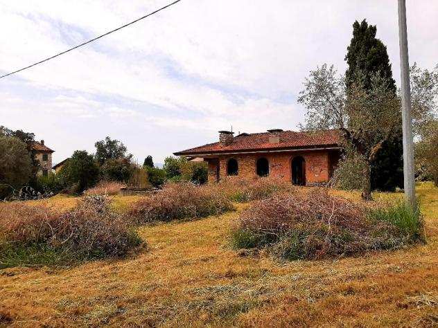 Villa in vendita a LAMMARI - Capannori 350 mq Rif 968582