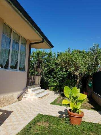 Villa in vendita a MARINA DI MASSA - Massa 95 mq Rif 985654