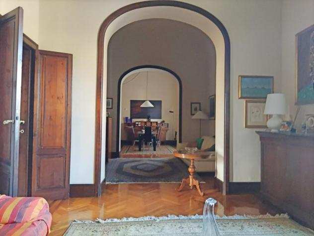 Villa in vendita a MARINA DI PISA - Pisa 405 mq Rif 1137921
