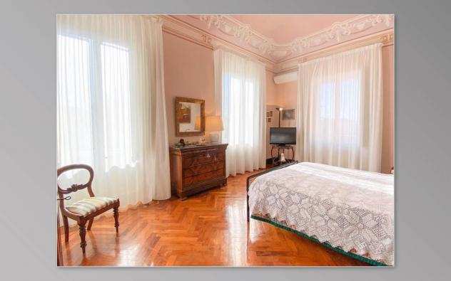Villa in vendita a MARINA DI PISA - Pisa 500 mq Rif 978516