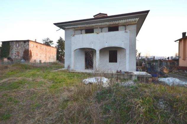 Villa in vendita a MARLIA - Capannori 260 mq Rif 1070686