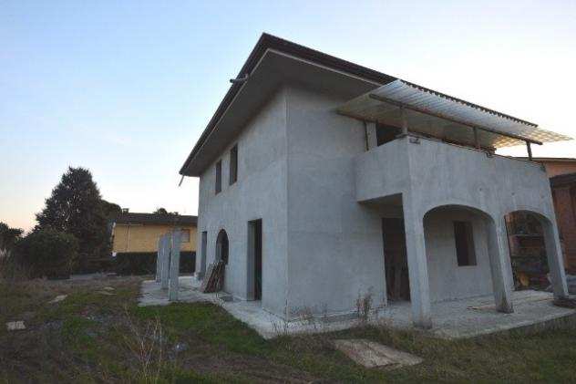 Villa in vendita a Marlia - Capannori 260 mq Rif 1070686