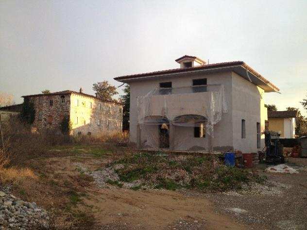Villa in vendita a MARLIA - Capannori 260 mq Rif 1070686