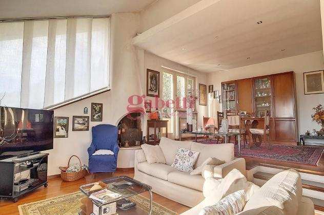 Villa in vendita a Massarosa 400 mq Rif 1087127