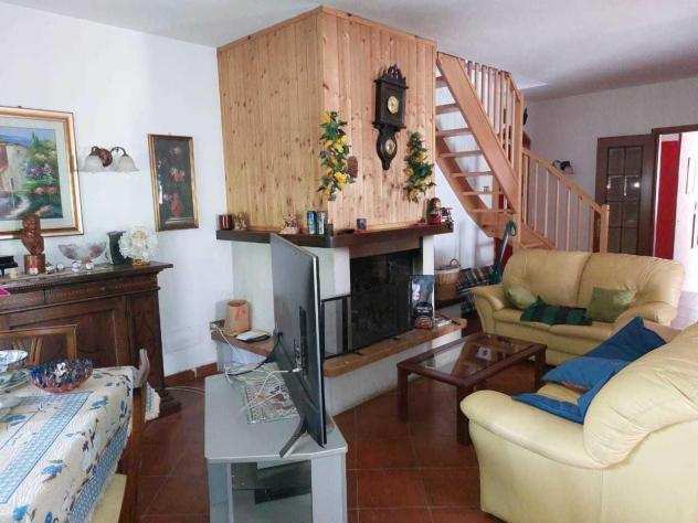 Villa in vendita a MOLICCIARA - Castelnuovo Magra 320 mq Rif 1128148