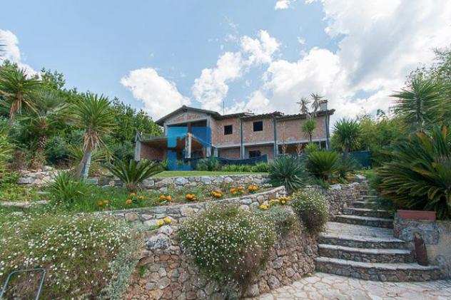Villa in vendita a Montignoso 120 mq Rif 703011