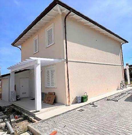 Villa in vendita a Pietrasanta 140 mq Rif 1137960