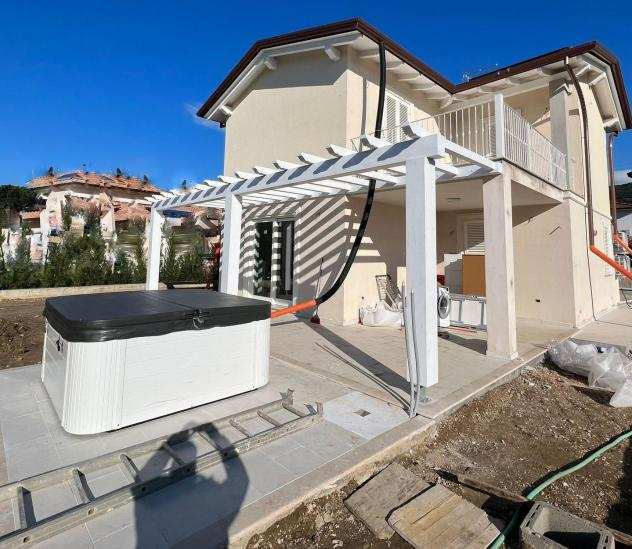 Villa in vendita a Pietrasanta 140 mq Rif 1139002