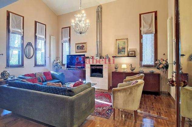 Villa in vendita a Pisa 280 mq Rif 1094658