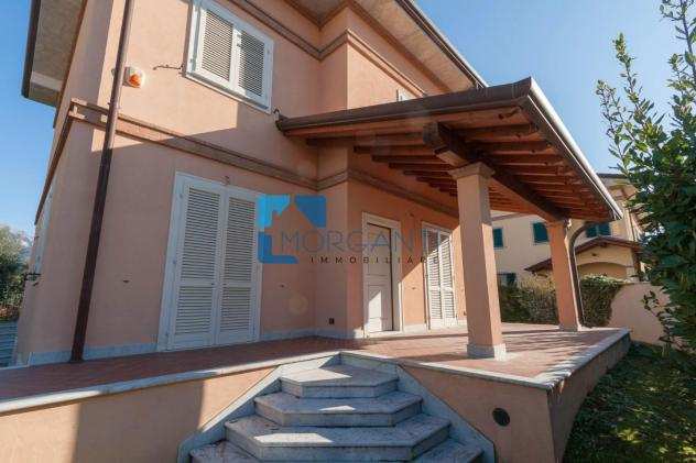 Villa in vendita a QUERCETA - Seravezza 170 mq Rif 864610