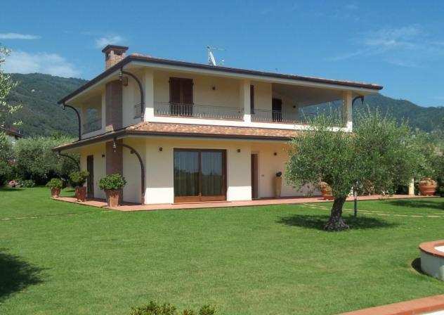 Villa in vendita a SAN CRISTOFORO - Massa 240 mq Rif 905035