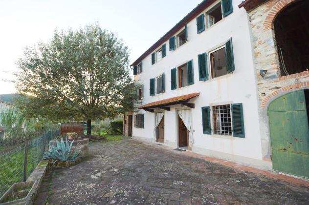 Villa in vendita a SAN GINESE - Capannori 250 mq Rif 1225467