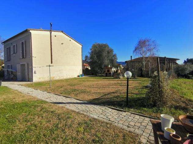 Villa in vendita a San Giuliano Terme 270 mq Rif 1087839