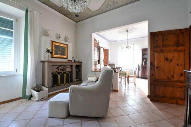 Villa in vendita a SAN LEONARDO IN TREPONZIO - Capannori 315 mq Rif 1122195