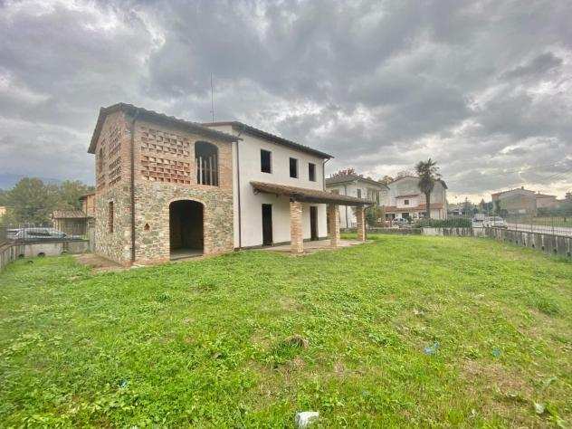 Villa in vendita a SEGROMIGNO IN PIANO - Capannori 190 mq Rif 1071882