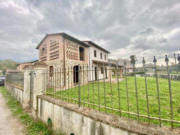 Villa in vendita a SEGROMIGNO IN PIANO - Capannori 190 mq Rif 1071882