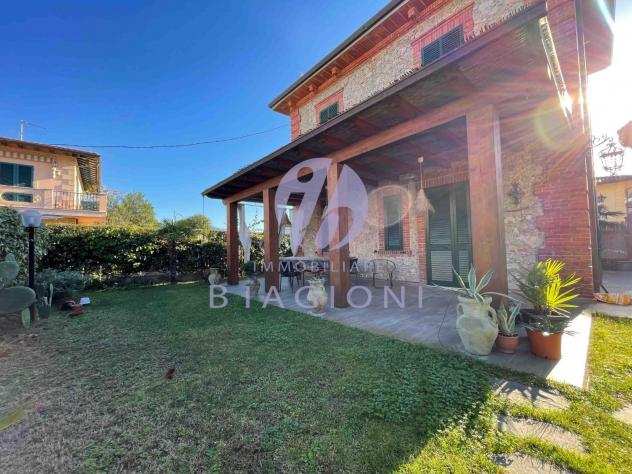 Villa in vendita a Tonfano - Pietrasanta 110 mq Rif 1222538