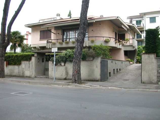 Villa in vendita Montecatini Terme