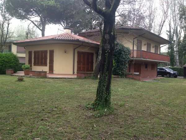 Villa Indipendente Poveromo
