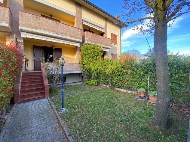 Villa schiera centrale in vendita a Codemondo, Reggio Emilia