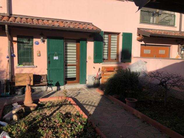 Villetta a schiera di 135 msup2 con 5 locali e box auto in vendita a Marzano