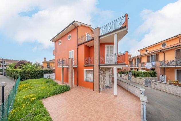 Villetta bifamiliare in vendita a Bientina 125 mq Rif 1049685