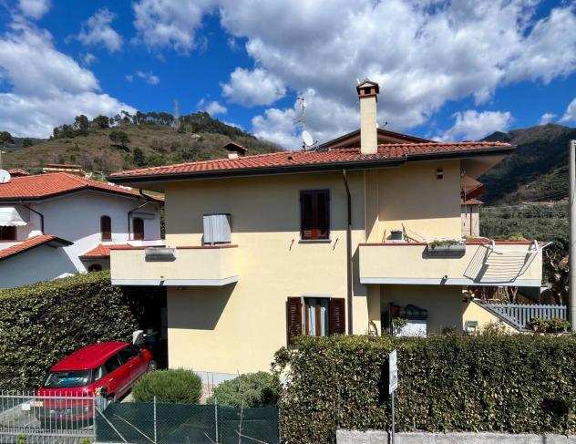 Villetta bifamiliare in vendita a Capanne - Montignoso 92 mq Rif 1108716