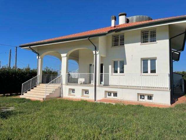 Villetta bifamiliare in vendita a CERVAIOLO - Montignoso 262 mq Rif 1072428
