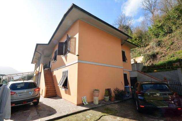 Villetta bifamiliare in vendita a NOZZANO - Lucca 200 mq Rif 1103999