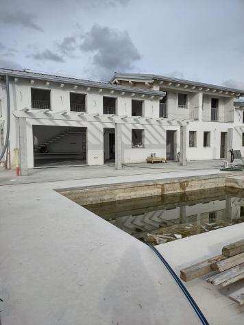 Villetta bifamiliare in vendita a Renella - Montignoso 150 mq Rif 1065963